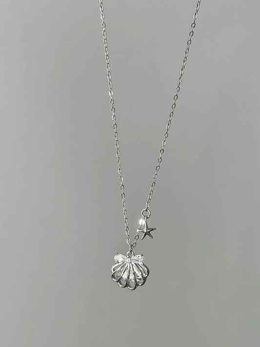 "Silken Star Kiss" 925 Sterling Silver White Gold-Plated Shell Necklace - Delicate, Elegant, and Sparkling - SNSEASY