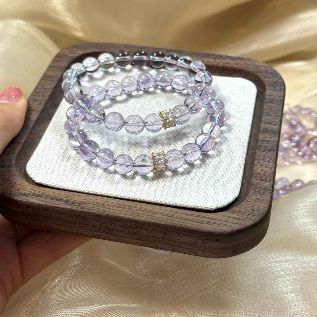 Lavender Amethyst Crystal Bracelet – 8mm Natural Gemstone for Calm, Healing & Gentle Protection