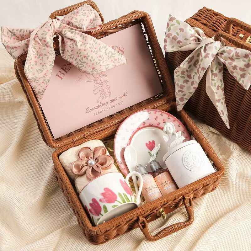 Elegant Heartwarming Gift Basket | Perfect Gift for Her | Birthday & Mother's Day Gift | Cherish Every Moment