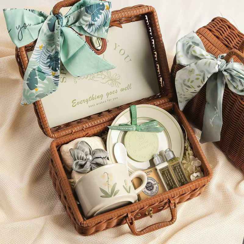 Elegant Heartwarming Gift Basket | Perfect Gift for Her | Birthday & Mother's Day Gift | Cherish Every Moment