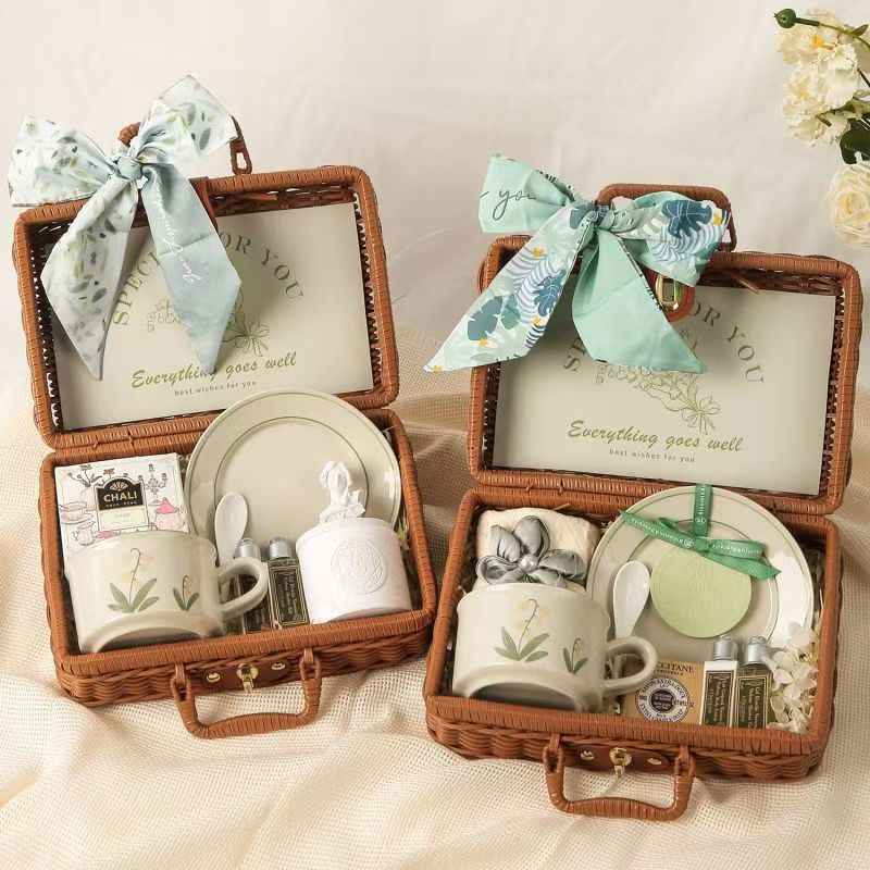Elegant Heartwarming Gift Basket | Perfect Gift for Her | Birthday & Mother's Day Gift | Cherish Every Moment