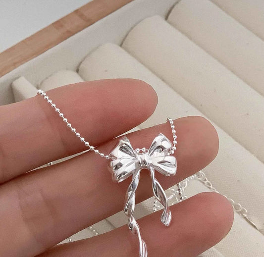 "Charming Bowknot" 925 Sterling Silver Necklace - Sweet, Elegant, and Timeless