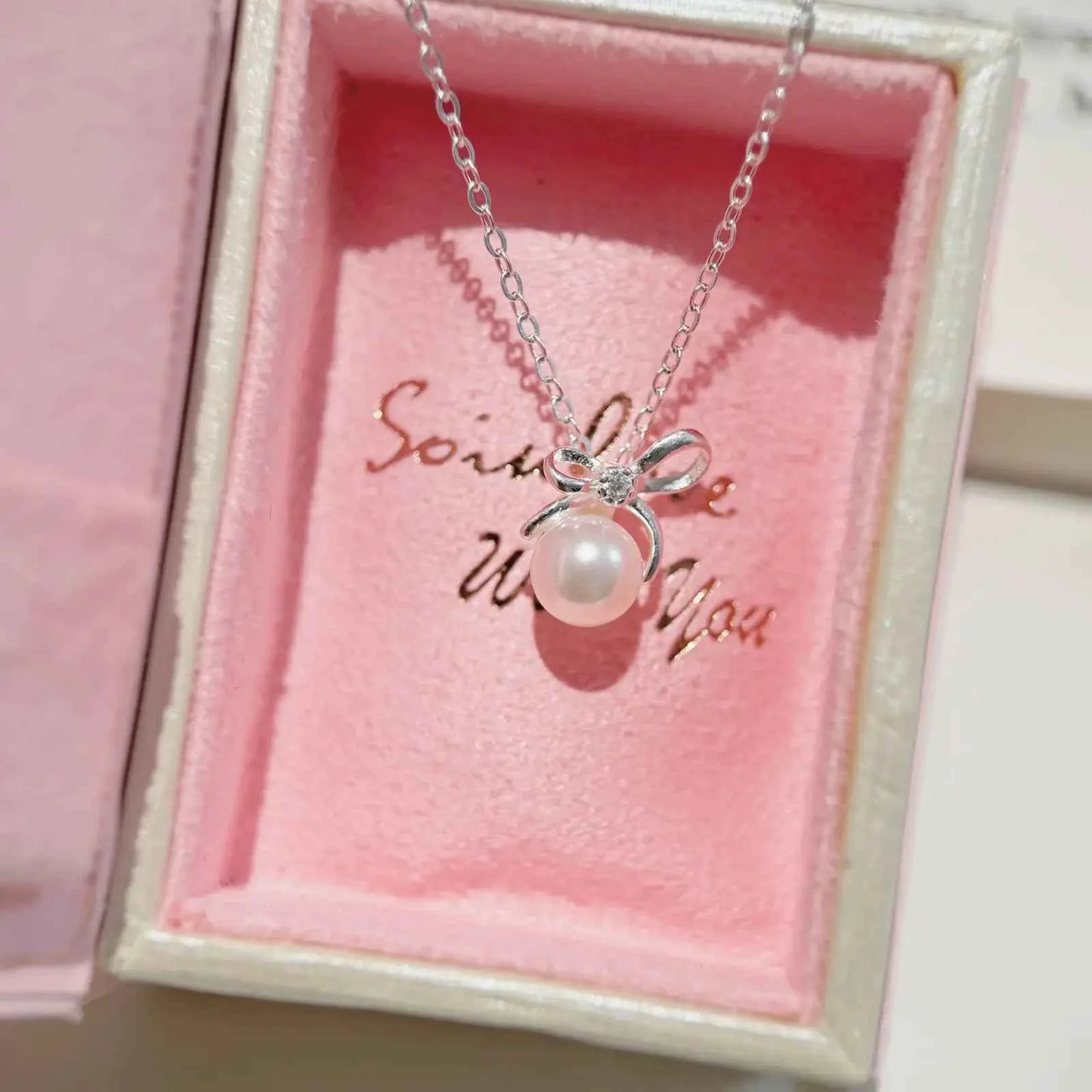 "Sweet Pearl Bow" 925 Sterling Silver Necklace with Zircon and Pearls - Delicate, Sweet, and Elegant