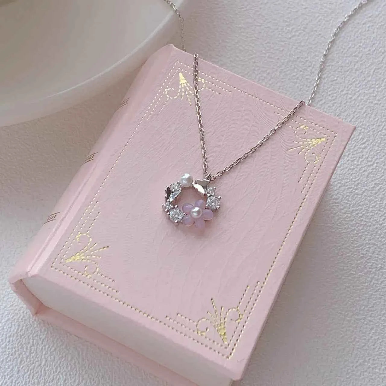 "Sugar Frosting Garland" 925 Sterling Silver Necklace - Sweet and Elegant