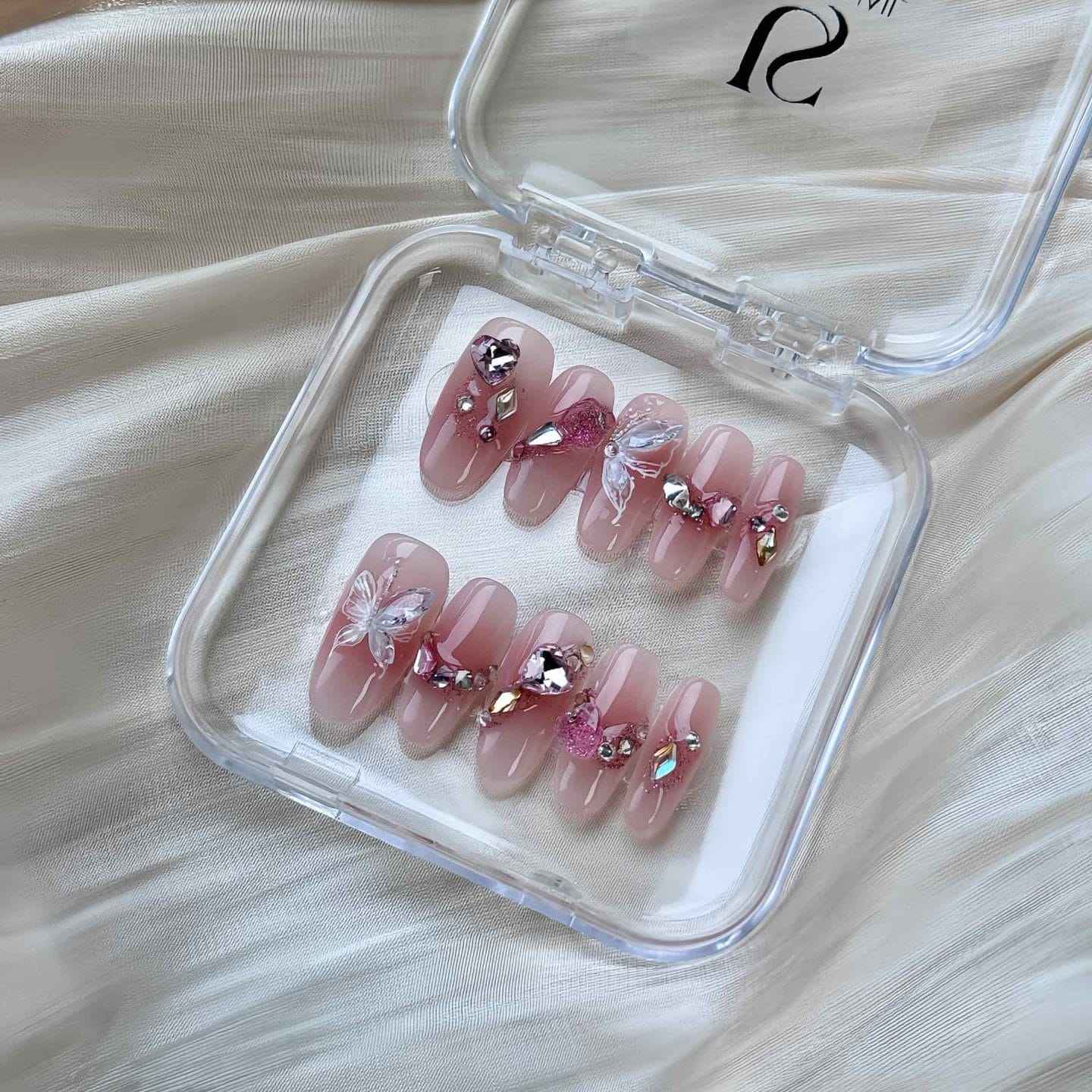 Eros Wing Nail Art - Handcrafted Love-Inspired Nails - SNSEASY