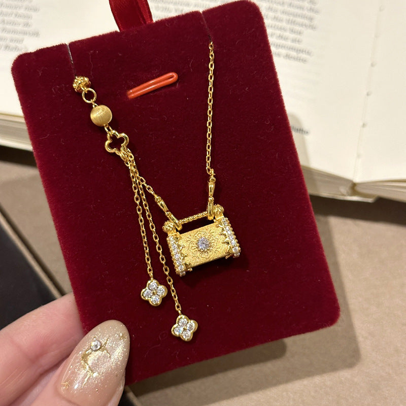 Vintage Clover Lock Pendant Necklace