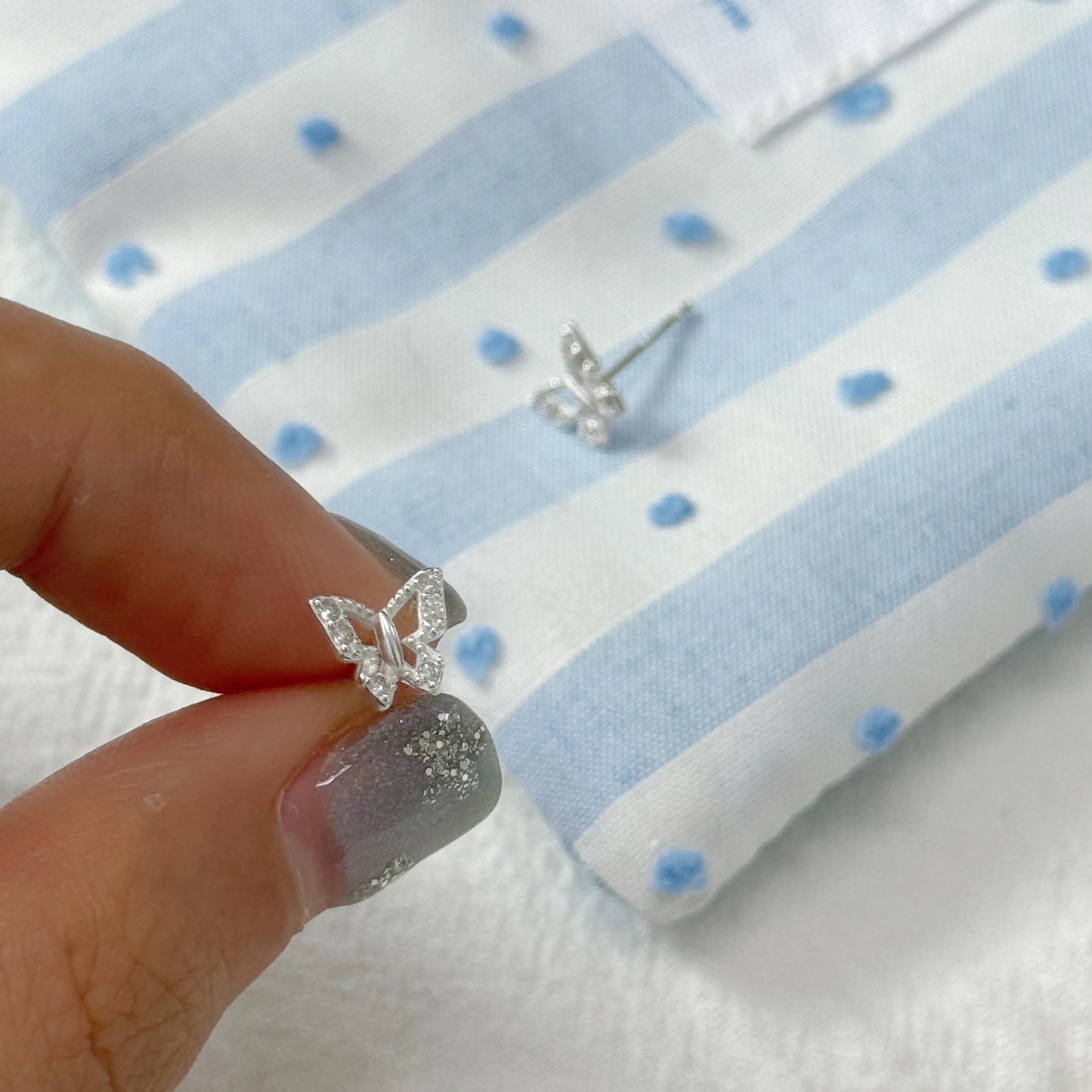 "Radiant Butterfly" 999 Pure Silver Openwork Zircon Butterfly Stud Earrings - Unique and Sparkling