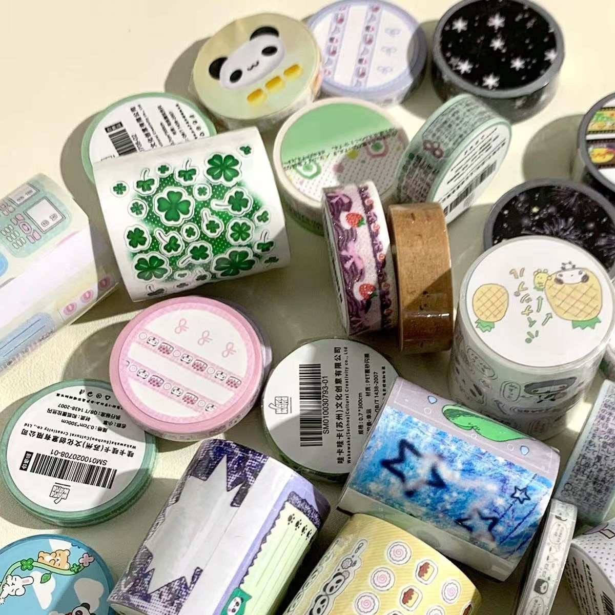 Retro Japanese Stationery Mystery Box – 20 Pieces of Vintage-Inspired Tapes, Stickers & Memo Pads