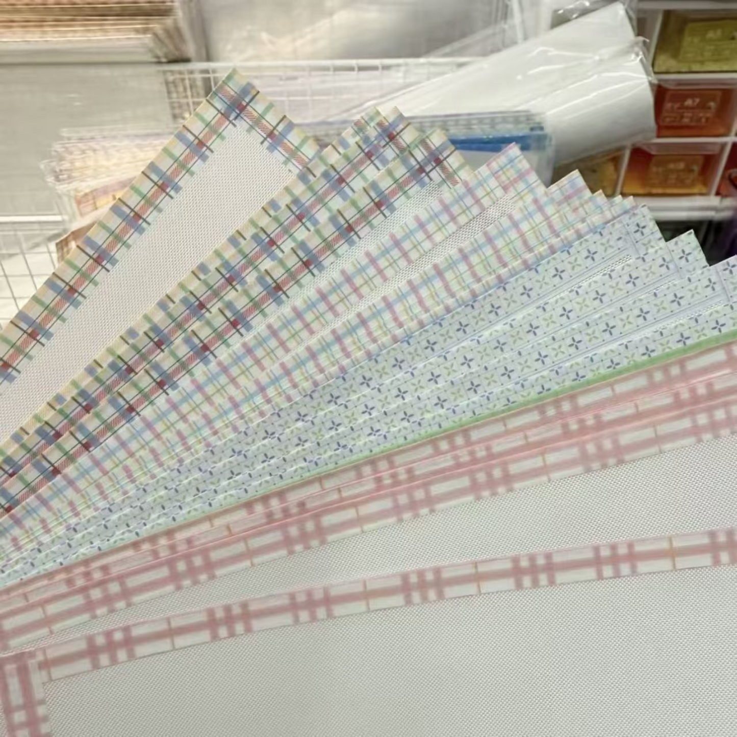 Reusable Baking Cloth for Fuse Beads – Heat-Resistant Ironing Sheet with Trimmed Edges (Random Border Color)