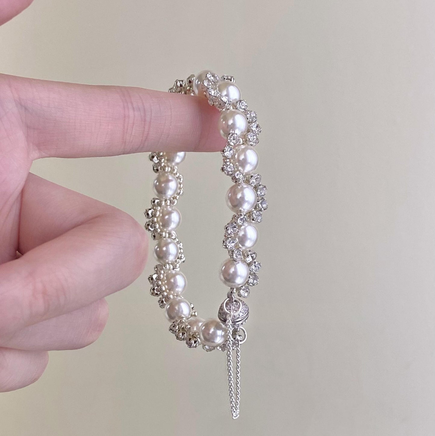 Galaxy Sparkle Pearl Bracelet – Swarovski Pearls with Magnetic Clasp