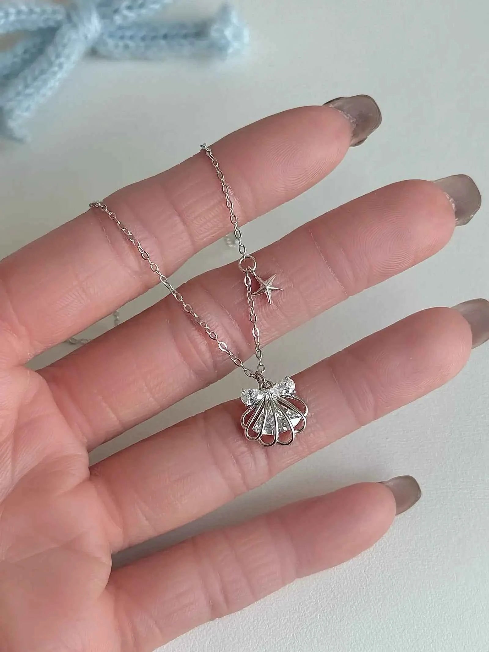 "Silken Star Kiss" 925 Sterling Silver White Gold-Plated Shell Necklace - Delicate, Elegant, and Sparkling