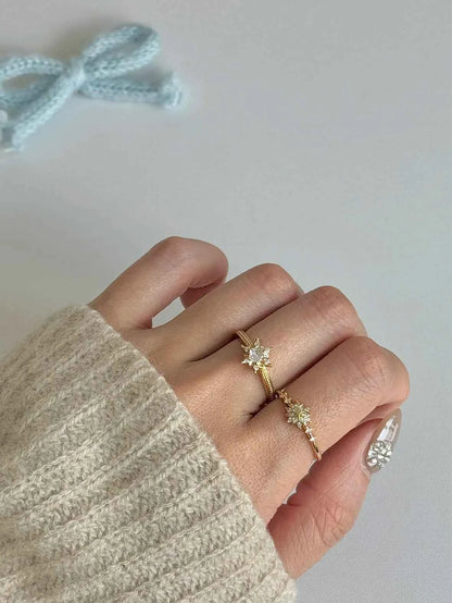 "Gilded Snowflake" 925 Sterling Silver Gold-Plated Ring with Artificial Gems - Dreamy, Luxurious, and Elegant (A Pair)