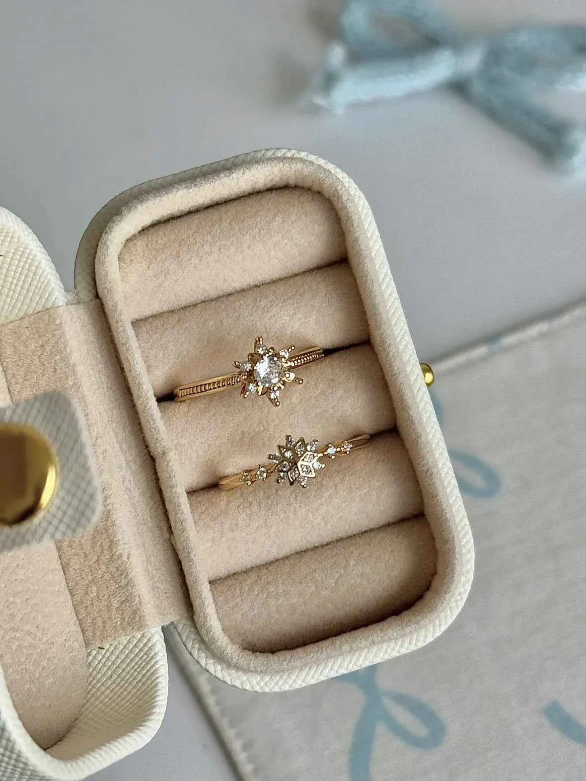 "Gilded Snowflake" 925 Sterling Silver Gold-Plated Ring with Artificial Gems - Dreamy, Luxurious, and Elegant (A Pair)