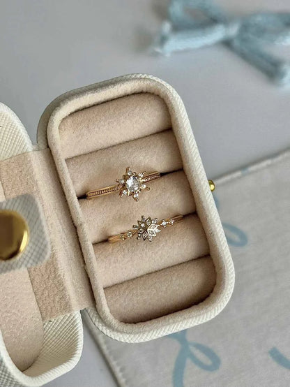 "Gilded Snowflake" 925 Sterling Silver Gold-Plated Ring with Artificial Gems - Dreamy, Luxurious, and Elegant (A Pair)