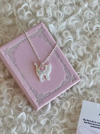 "Be Your Meow" 925 Sterling Silver Pink Heart Zircon and White Mother-of-Pearl Cat Necklace - Delicate and Elegant