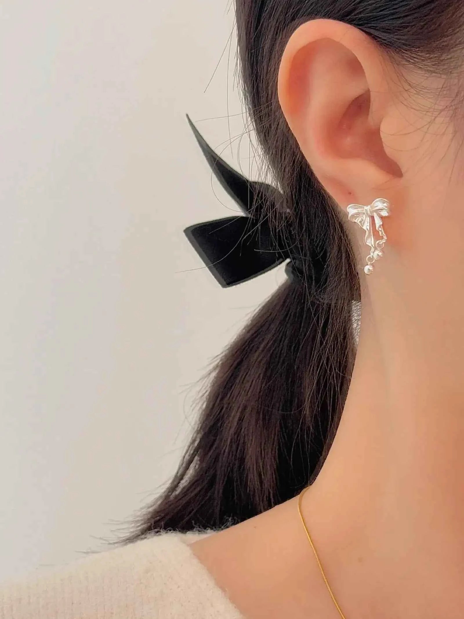 "Dancing Ballet" 999 Pure Silver 3D Bowknot and Silver Ball Stud Earrings - Elegant, Graceful, and Unique