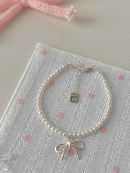 "Alice's Bowknot Pearl" 925 Sterling Silver Bracelet - Delicate, Elegant, and Charming