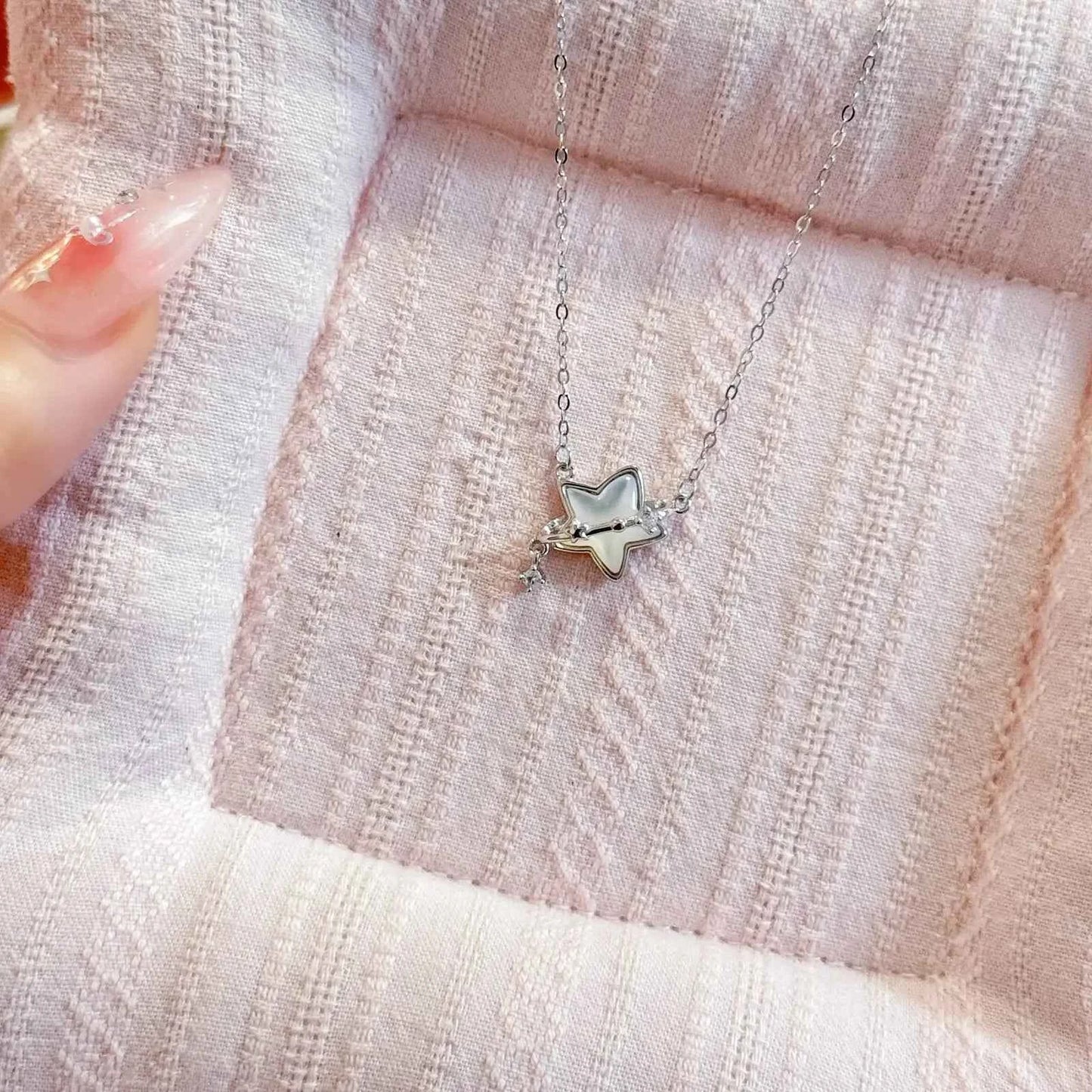 "Mother-of-Pearl Starlight" 925 Sterling Silver Necklace with Zircon - Delicate, Elegant, and Unique