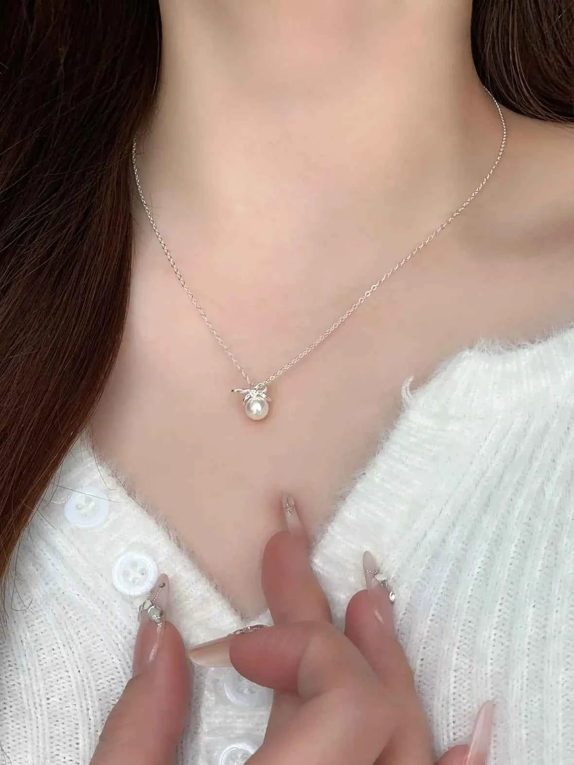 "Sweet Pearl Bow" 925 Sterling Silver Necklace with Zircon and Pearls - Delicate, Sweet, and Elegant