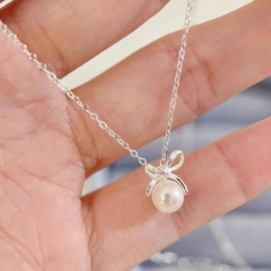 "Sweet Pearl Bow" 925 Sterling Silver Necklace with Zircon and Pearls - Delicate, Sweet, and Elegant