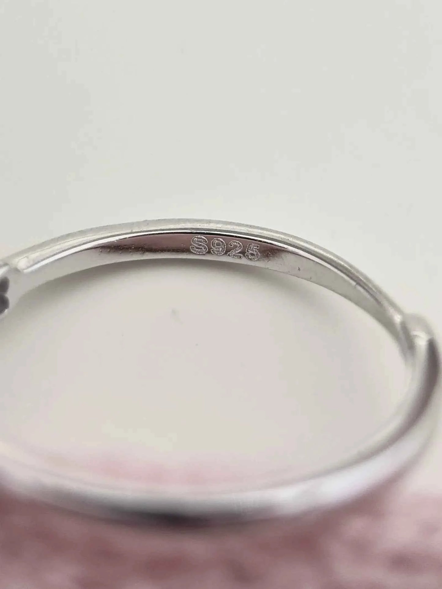"Chic Bow" 925 Sterling Silver Diamond Accent Ring - Minimalist and Unique
