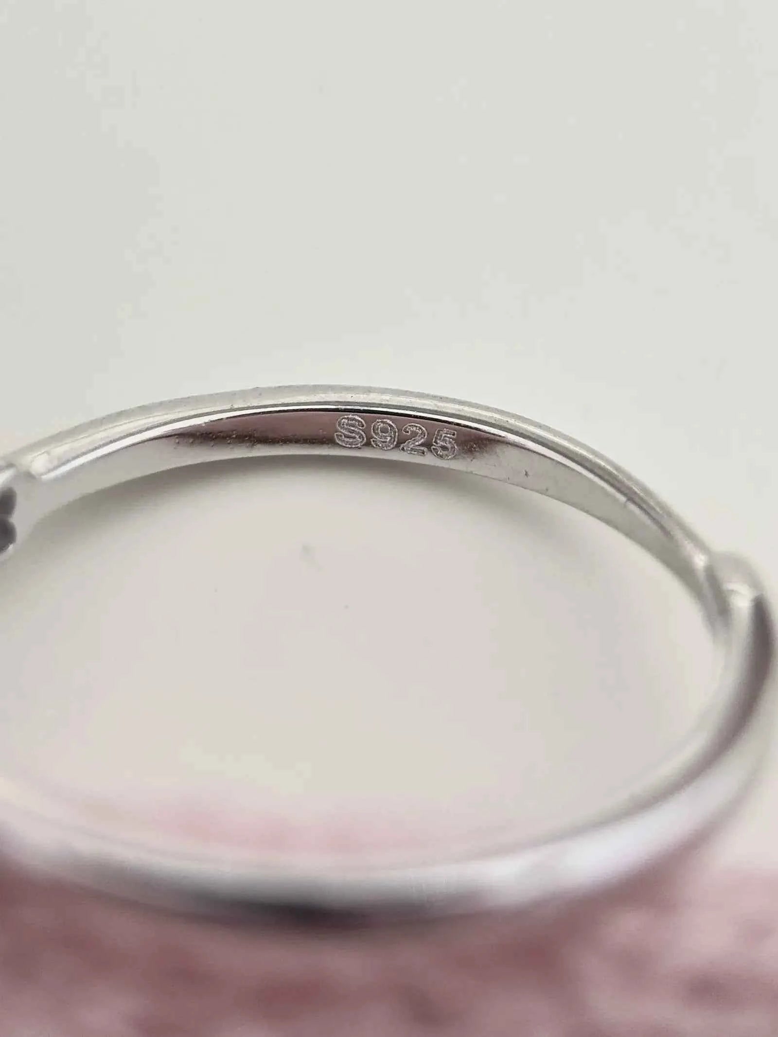 "Chic Bow" 925 Sterling Silver Diamond Accent Ring - Minimalist and Unique