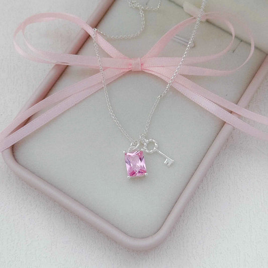 "Dawnlight Key" 925 Sterling Silver Crystal-Clear Key Necklace – Elegant & Gift-Ready (Copy)