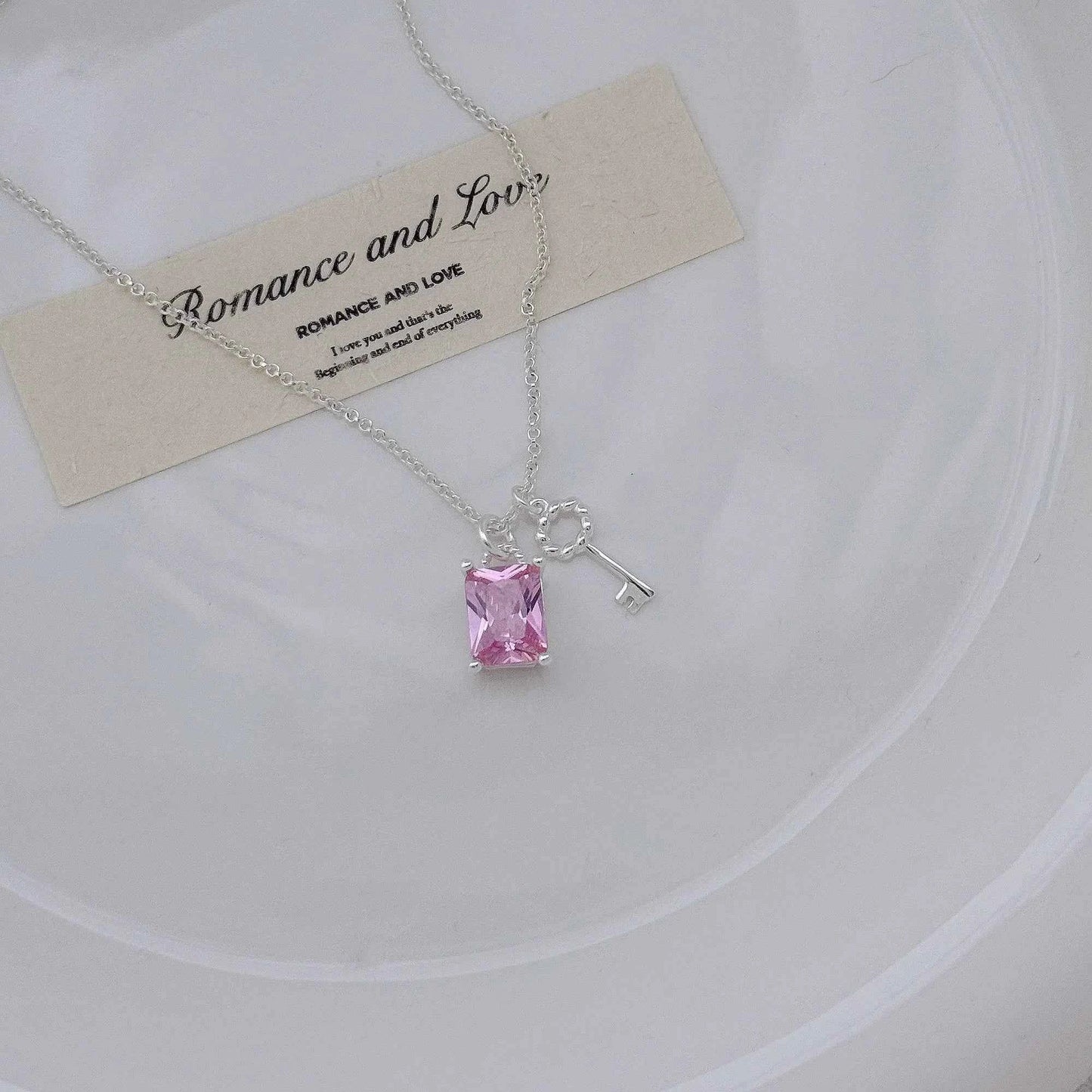 "Dawnlight Key" 925 Sterling Silver Crystal-Clear Key Necklace – Elegant & Gift-Ready (Copy)