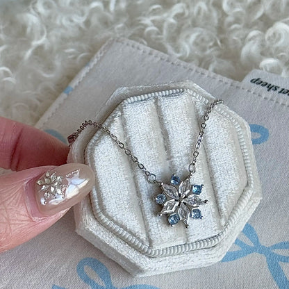 "Ice Blossom" Ice Blue Snowflake Necklace – Unique Design for Your Bestie