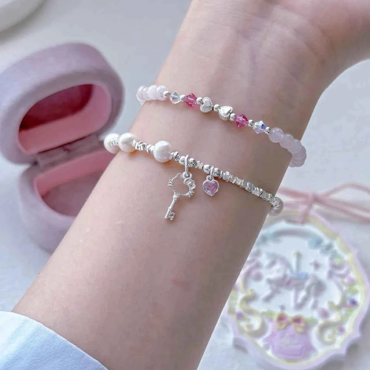 "Kitty Key" 925 Sterling Silver Bracelet with Natural Pearl - Playful and Elegant