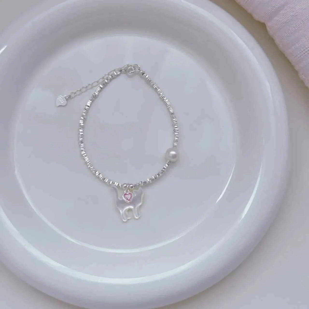 "Kitty Love" 925 Sterling Silver Bracelet with Natural Pearl - Playful and Elegant