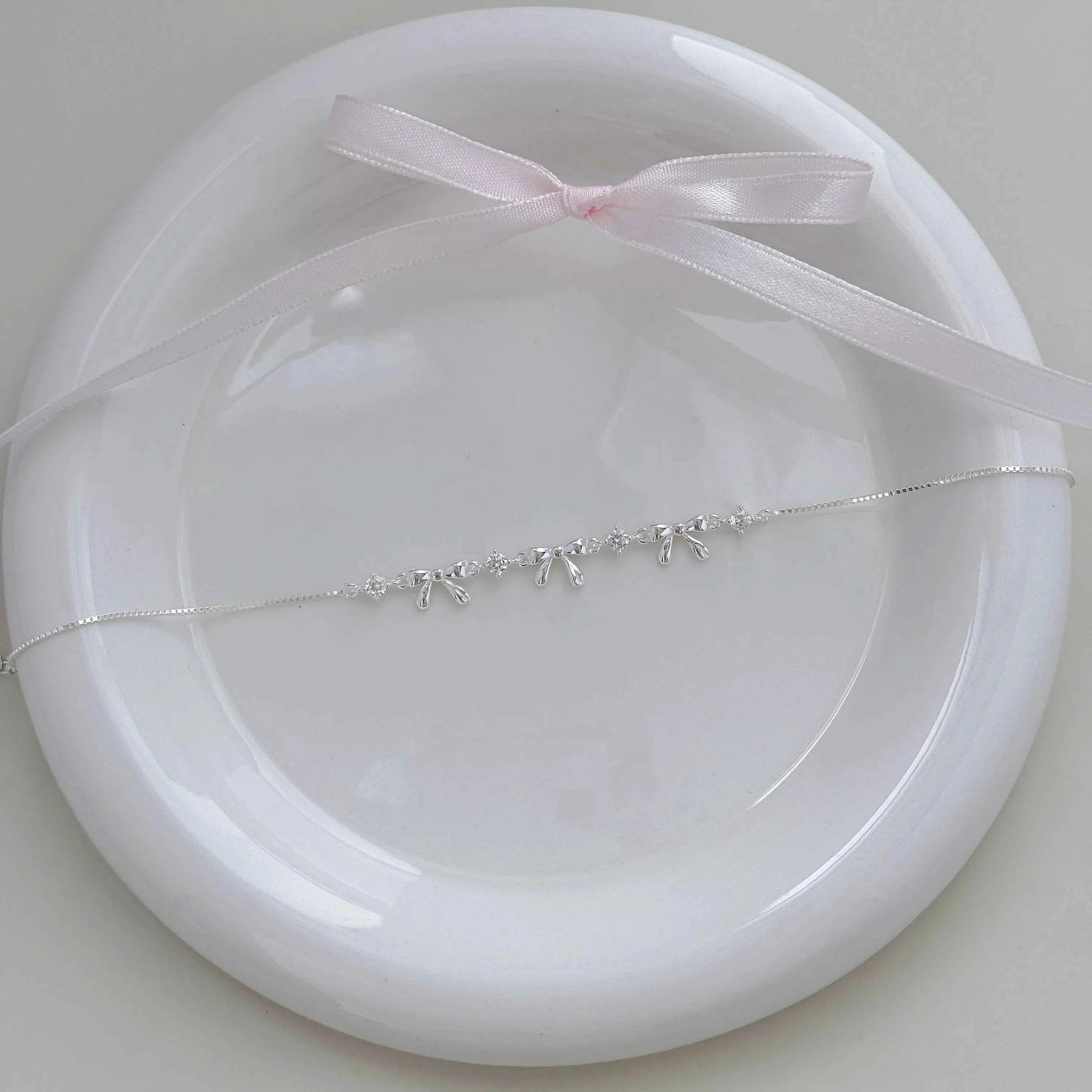 "Korean Bow" 925 Sterling Silver Bow Bracelet with Zircon – Sweet & Shimmering (Copy)