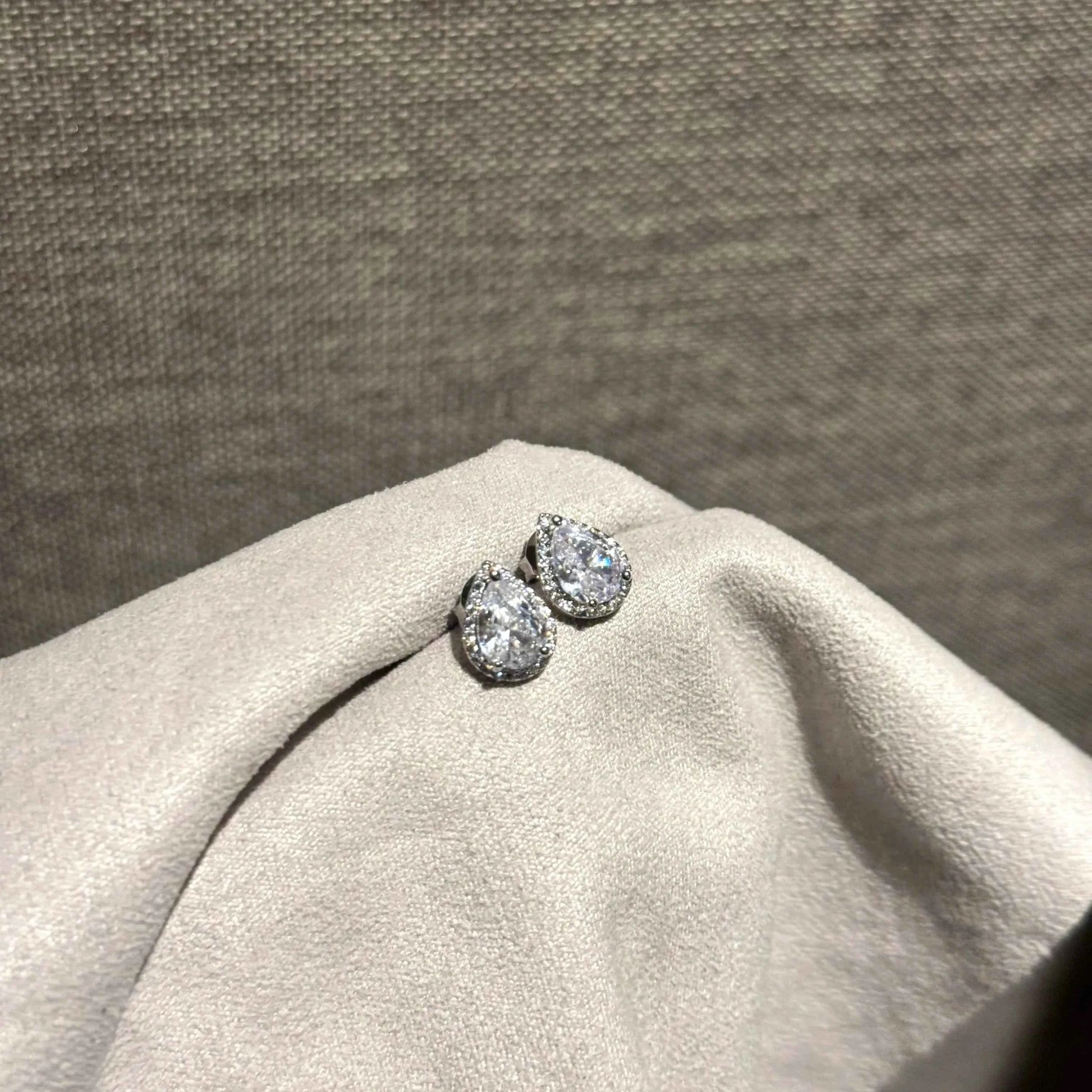 "Mermaid’s Tear" White Diamond Stud Earrings – S925 Sterling Silver Posts with 5A Cubic Zirconia (Copy)