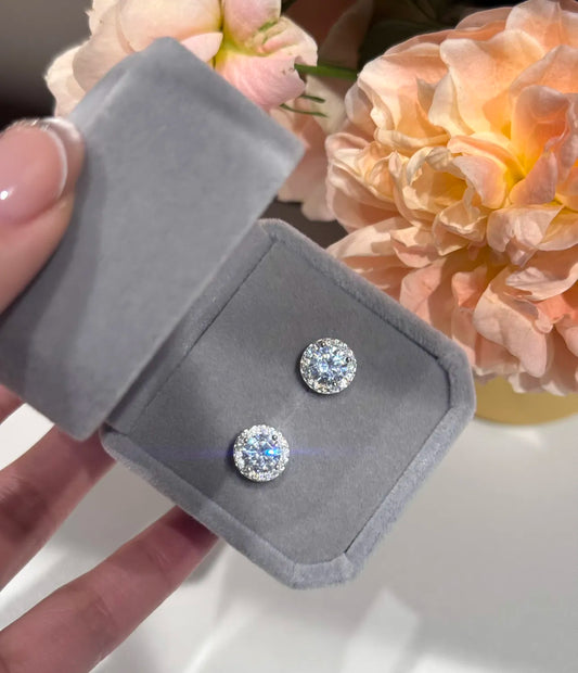 "One-Carat Sparkle" Stud Earrings – 5A Cubic Zirconia with 999 Silver Posts