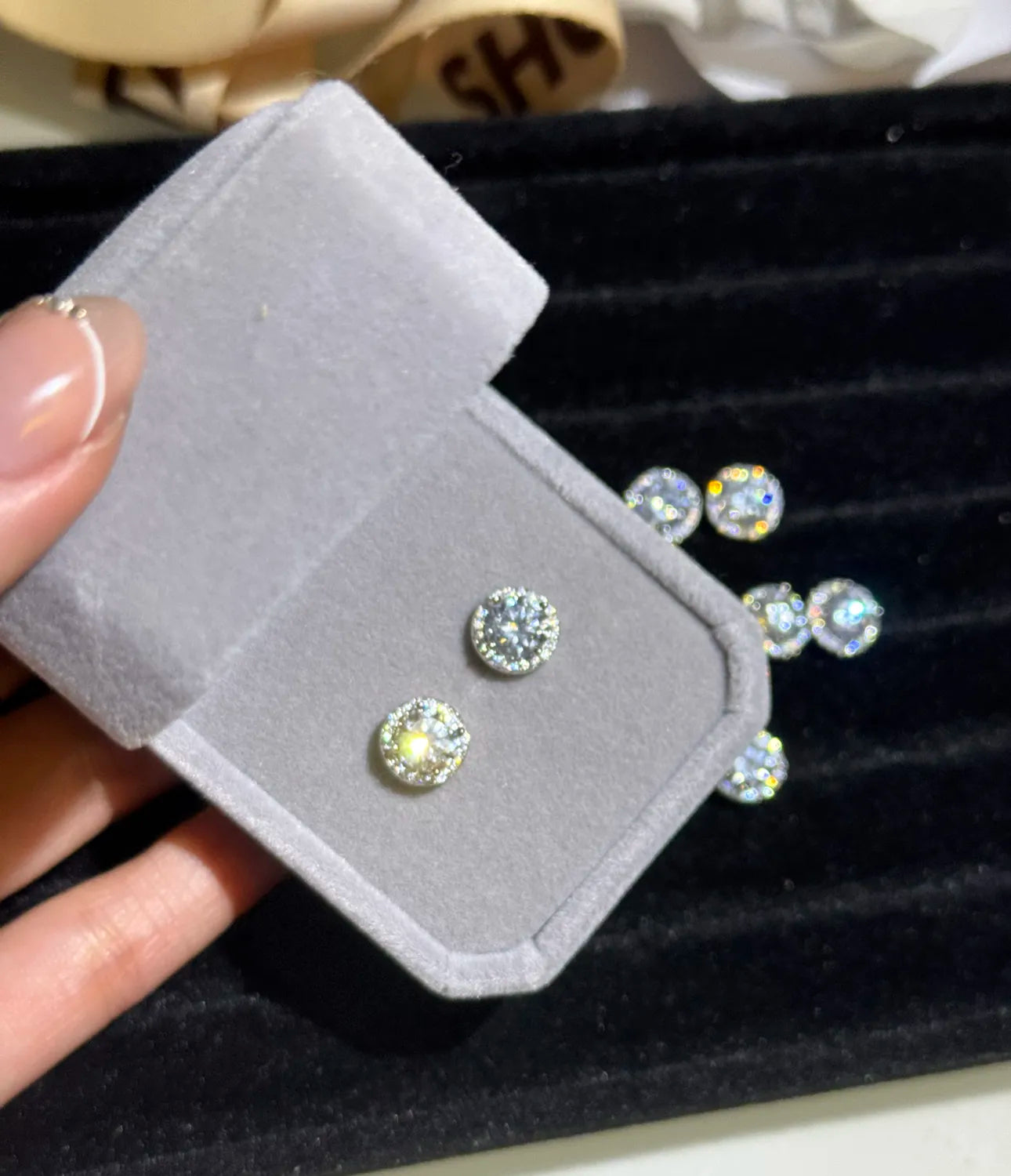 "One-Carat Sparkle" Stud Earrings – 5A Cubic Zirconia with 999 Silver Posts
