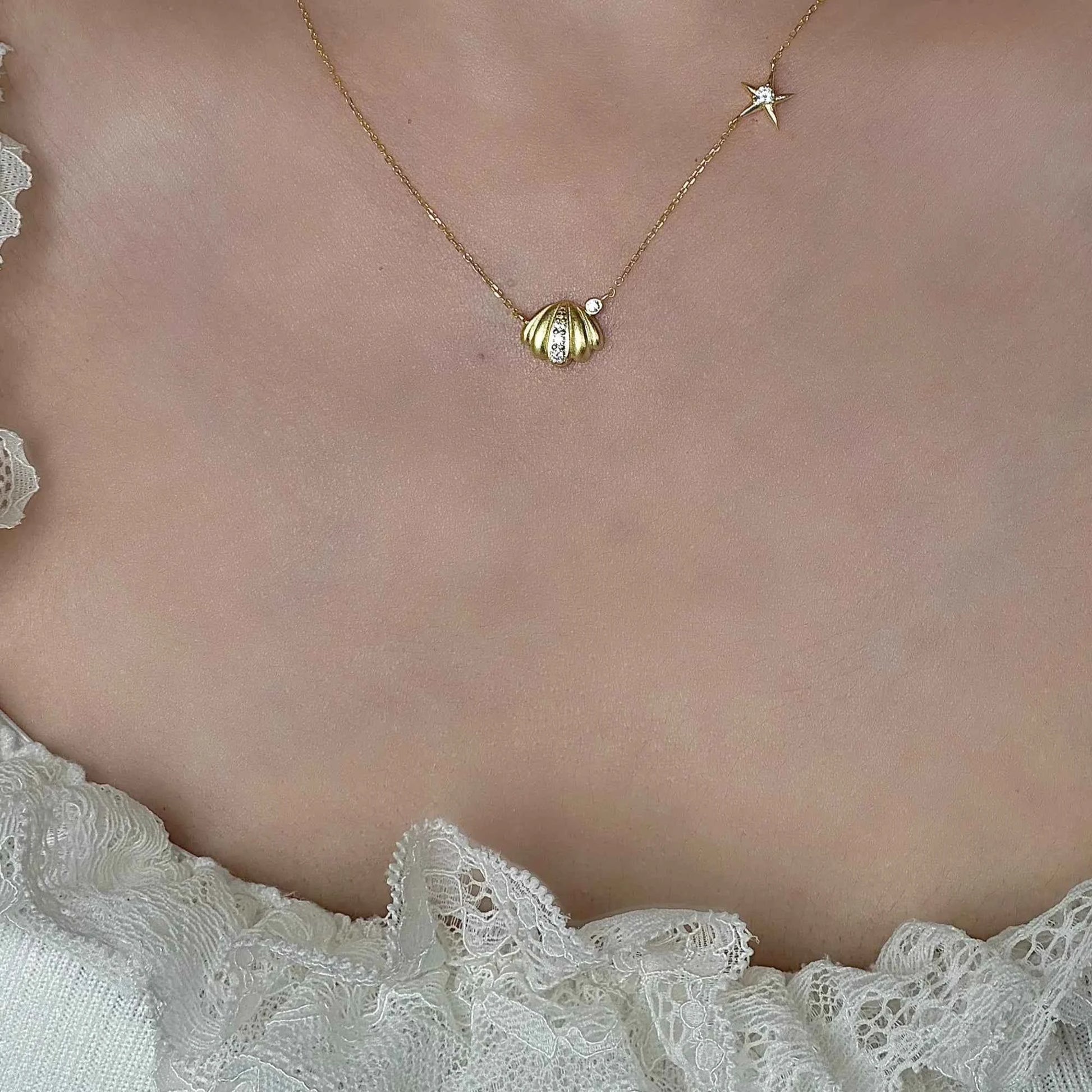"Orange Ocean" 925 Sterling Gold-Plated Diamond-Row Shell-Star Necklace – Low-Luxury & Coastal Chic (Copy)