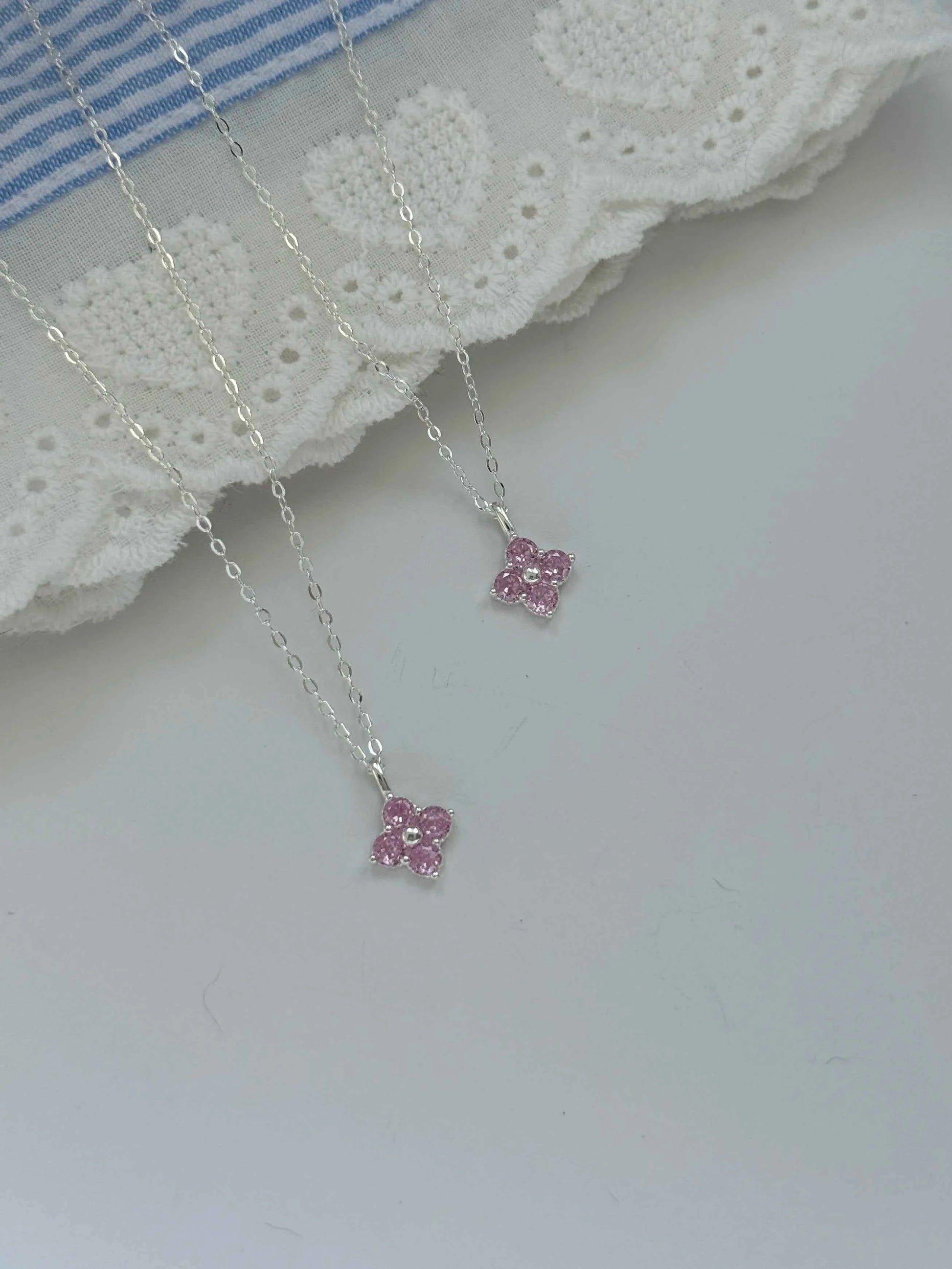 "Sweetheart Clover" 999 Pure Silver Four-Leaf Heart Necklace – Lucky, Minimalist, Gift-Ready (Copy)